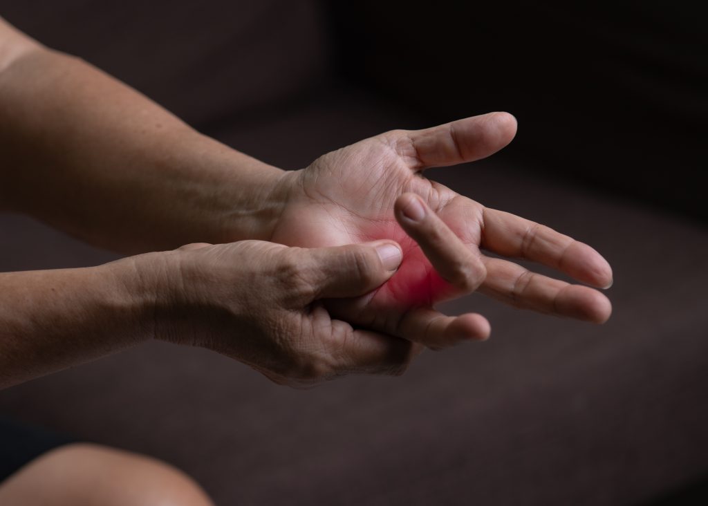 Triggerfinger an der linke Hand